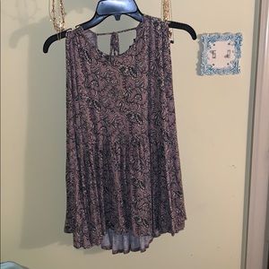 Pink flowery American eagle blouse